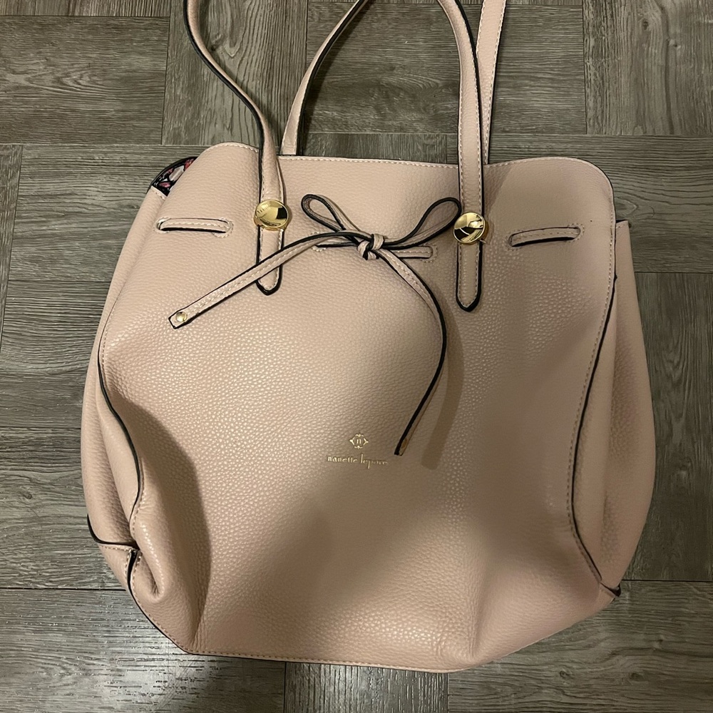 Brand new never worn just has been in storage so need to be shaped a little more